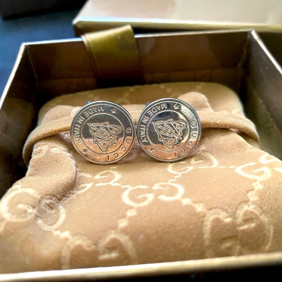 Man’s Authentic Gucci cufflink - Picture 6 of 7